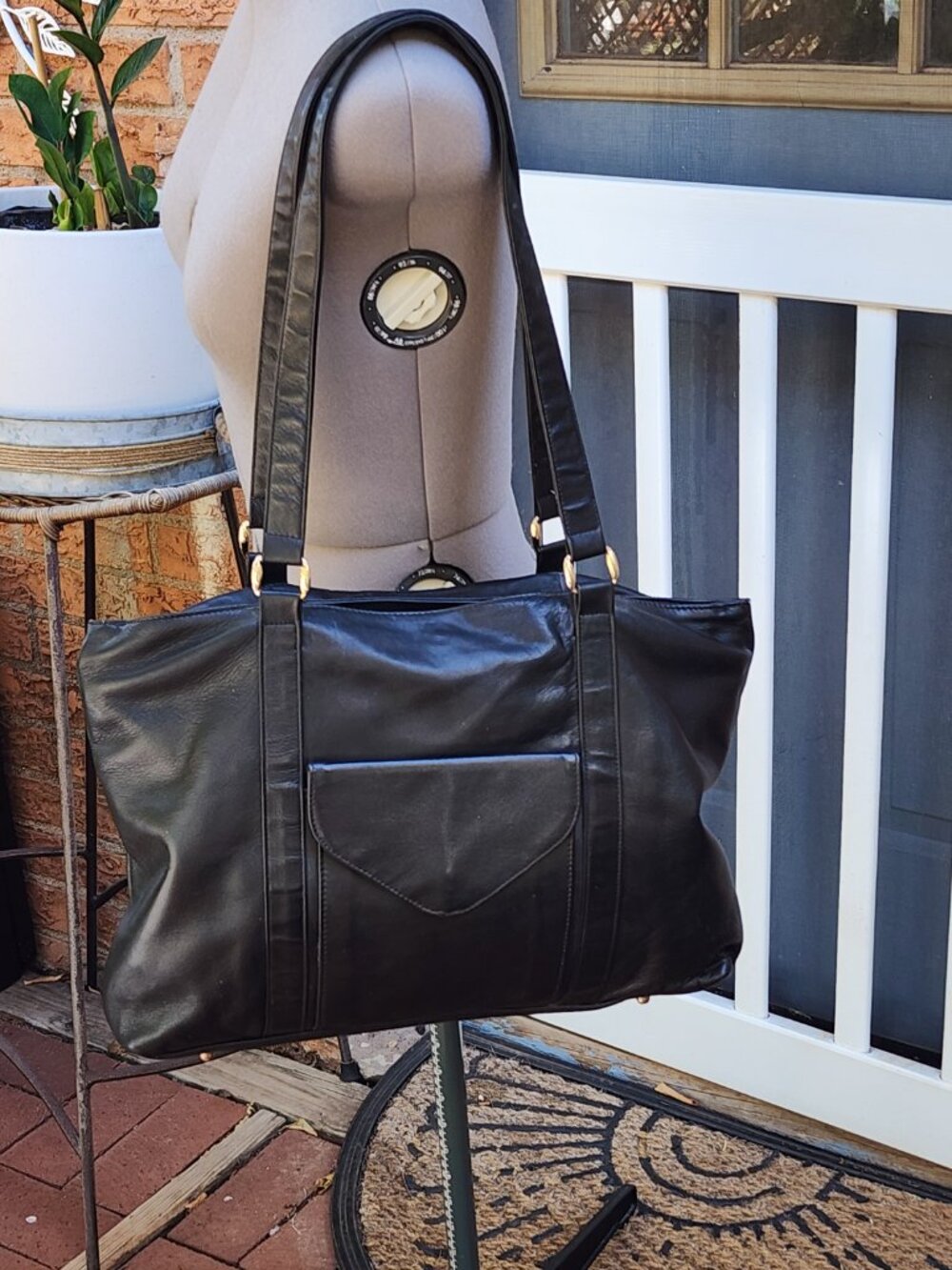 Vintage SAS Large Black Genuine Leather Shoulder Bag 22 Footer Handbag